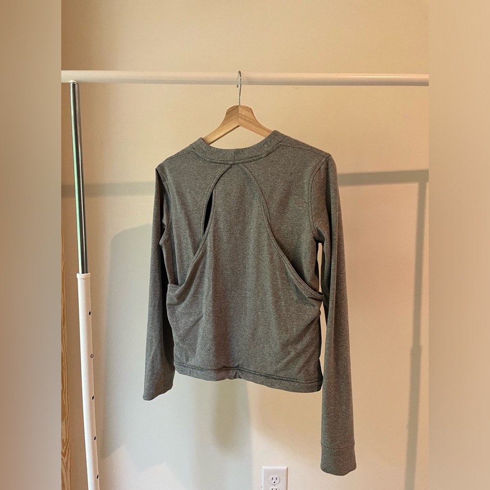 Lululemon Cutout Pullover Top - image 2